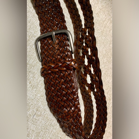 🦋Leather belt, interwoven, it is wide. Sz small🦋#CDP - Picture 10 of 16